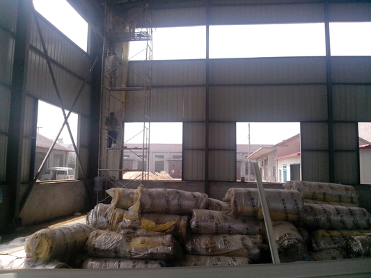Ανθεκτικό κατασκευασμένο γκαράζ Carport μετάλλων Godown Q345 δομών χάλυβα νερού